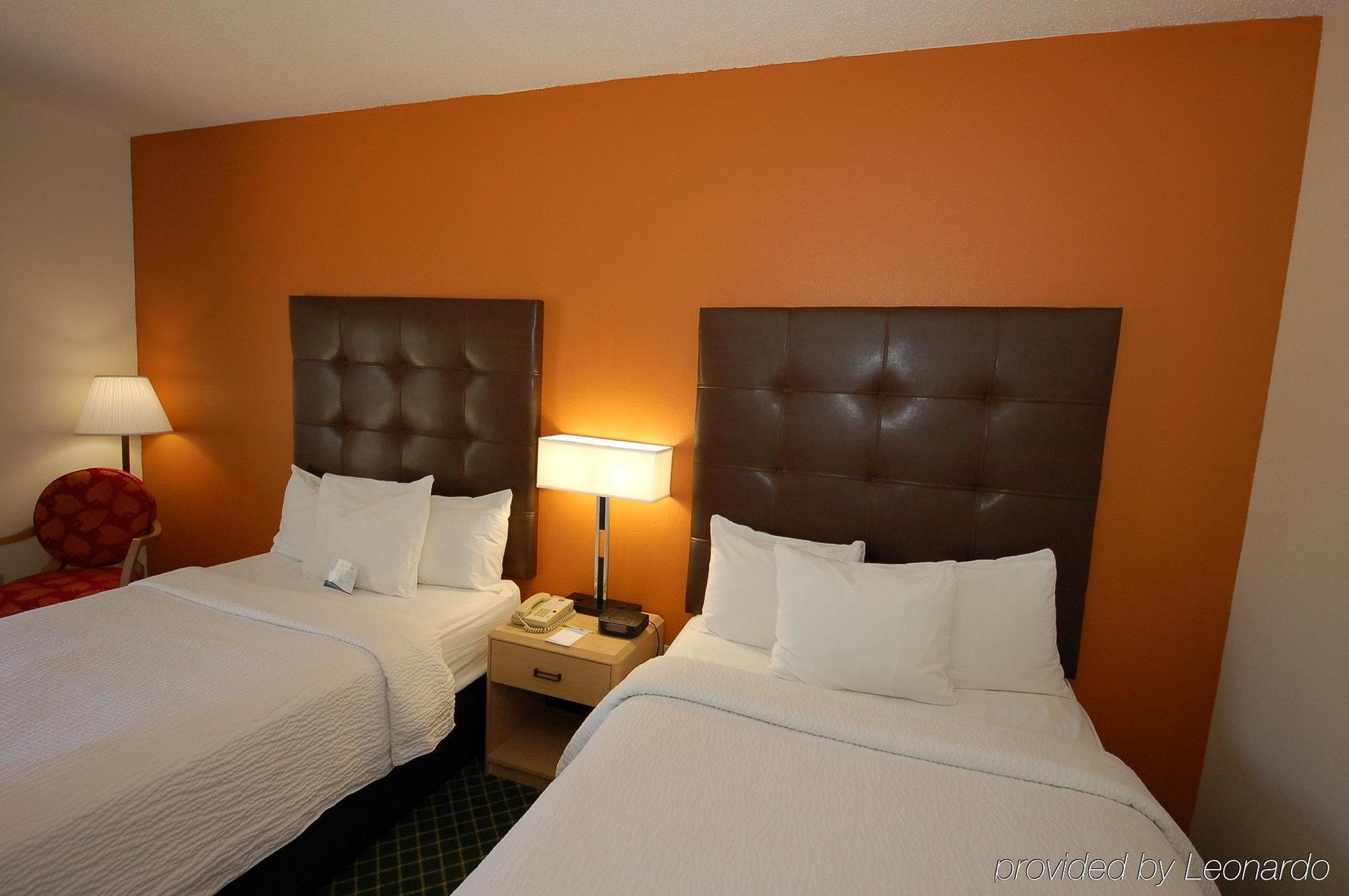 Comfort Inn & Suites North Dallas-Addison Room photo